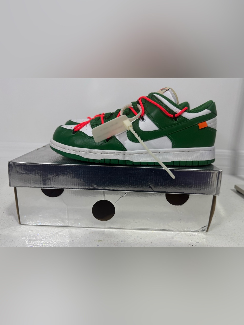 Nike xOFF-White “The Ten” Collection Sz 10 Men - Picture 1 of 8